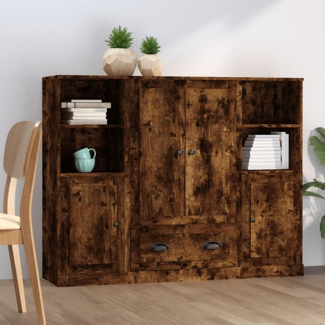 Der Hochschrank nimmt mit 132 x 35.5 x 103.5 cm Gestalt an